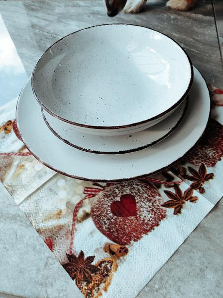 Jedálenská súprava,