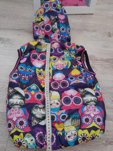 Dievčenská vesta, 110