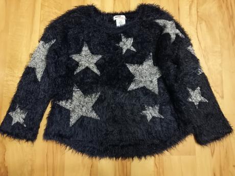 Minimálne nosený chlpatý sveter, 122