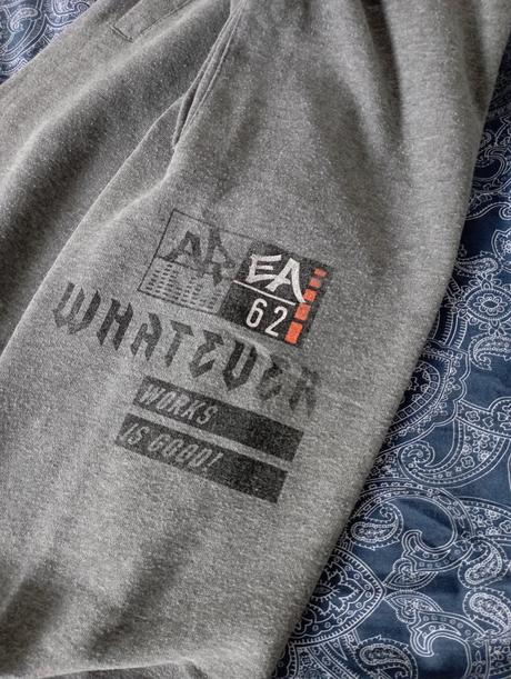 Chlapčenské tepláky, takko,152