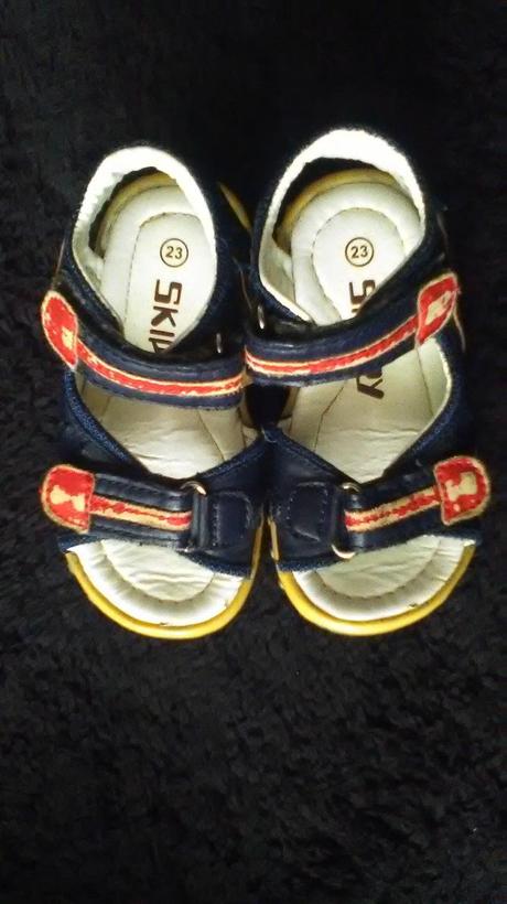 Tmavomodré sandálky-darujem k nákupu, skippy,23