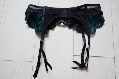 Podväzkový pás hunkemoller, l