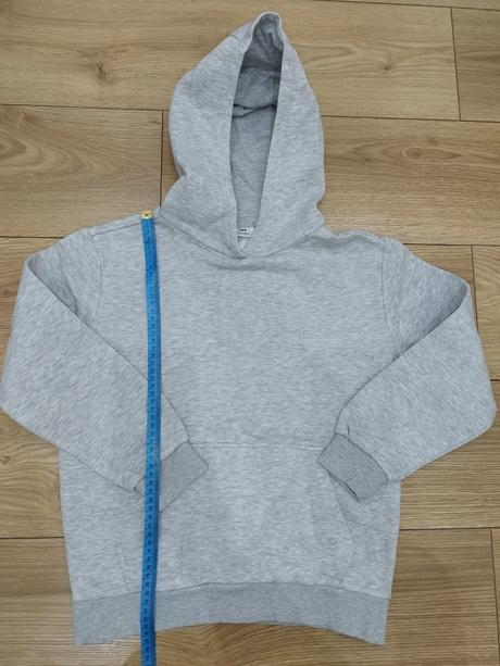 Mikina s kapucňou, 146