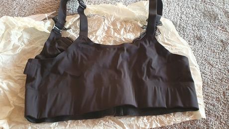 Kompresná pooperačná podprsenka embody m, m