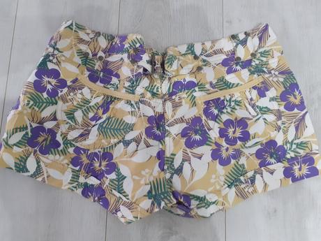 2+1 damske kratke nohavice + sukna, 40