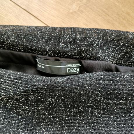 Trblietavý večerný top off shoulders, m