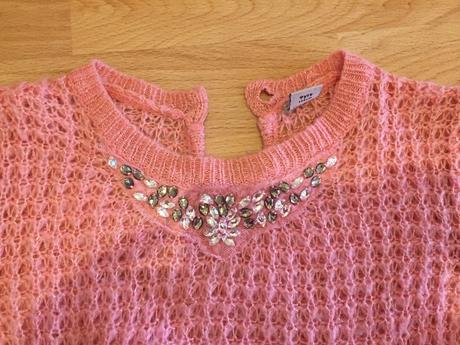 Svetrik s kamienkami, 134