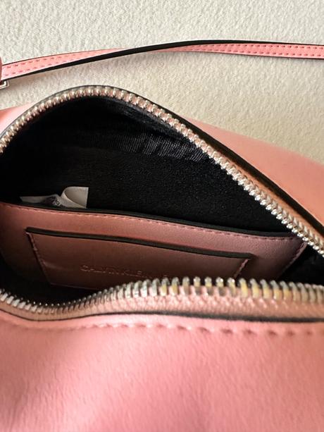 Krásna ružova calvin klein kabelka, calvin klein