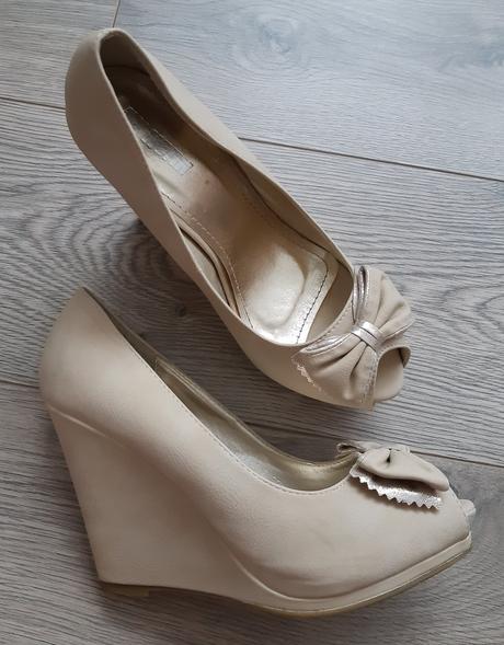 Bezove topanky s maslickou, 39