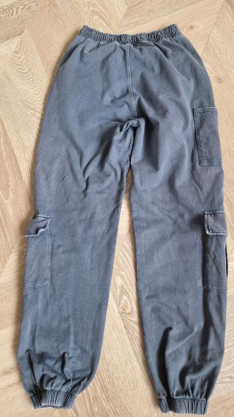 Nohavice, reserved,152