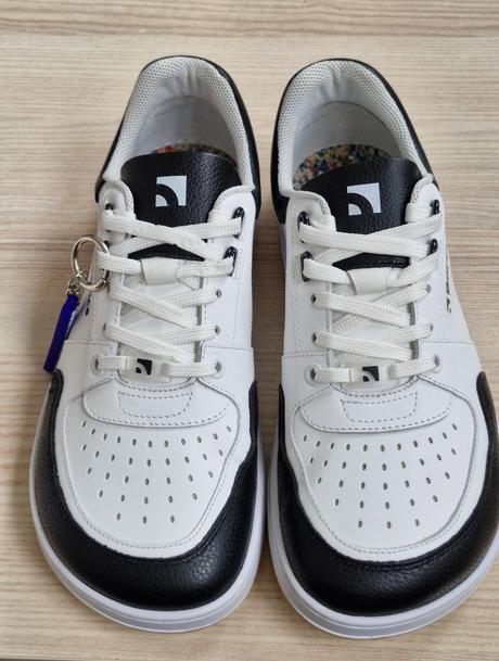 Wave - white & black 42 x348, be lenka,42