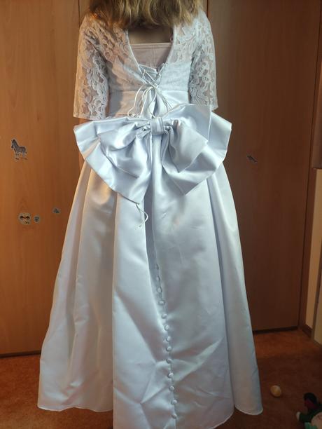 Šaty na prvé sväté prijímanie, 164