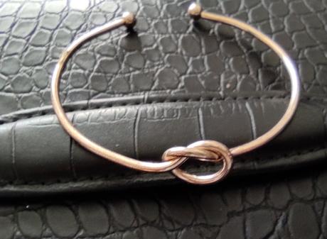 Set - prstene, náušnice, náramok, 