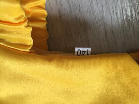 Dievčensky kostym bella 9-10 rokov,