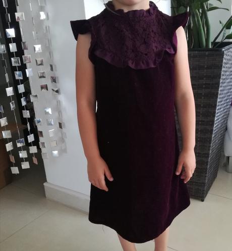 Zamatove saty, next,116