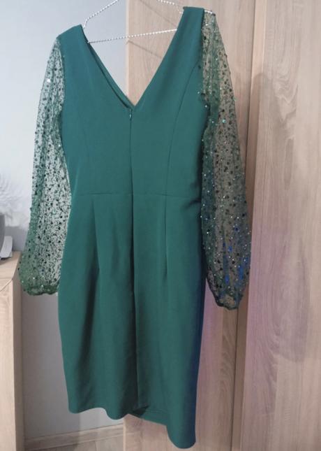 Zelené šaty, l