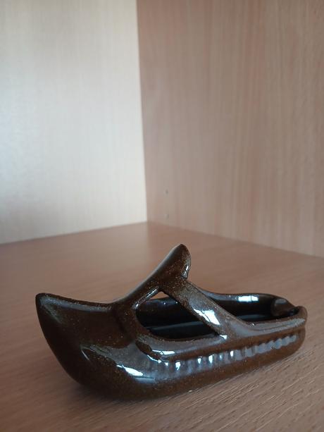 Dekorácia starý keramický drevák 12x5 cm, 