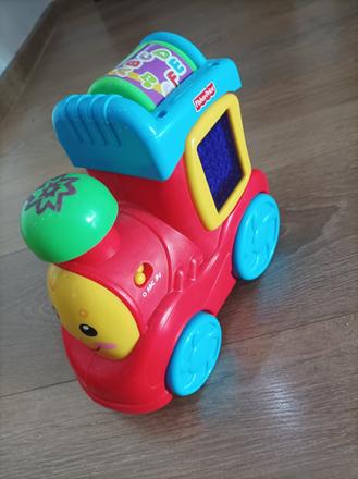 Fisher-price hovoriaci vláčik,
