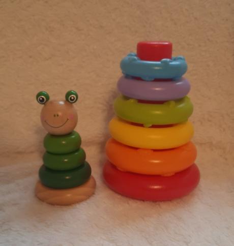 Pyramída - drevená a plastová, 