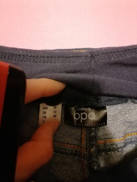 Tehotenské kraťasy, l