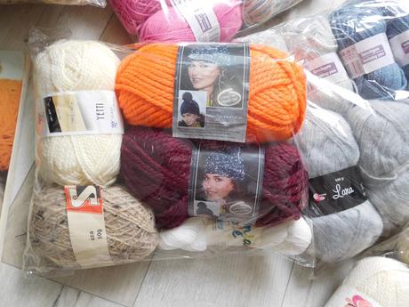 Vlna na ďalšiu tvorbu, čelenky, ponožky, čiapky,,