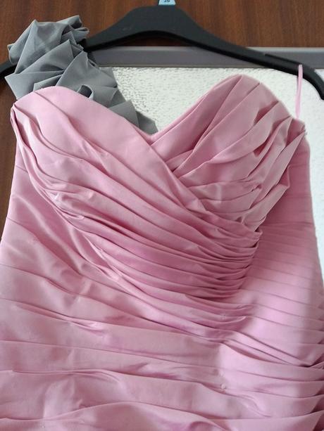 Spoločenské šaty, m