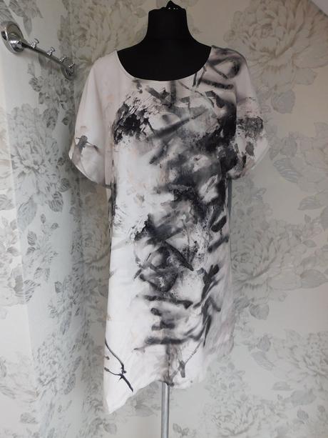 Pekna kvalitna letna tunika, next,42