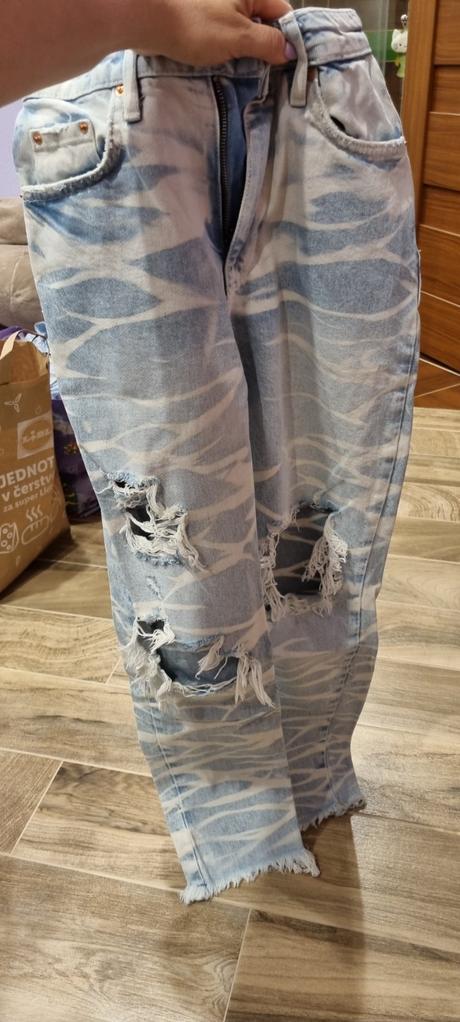 Dievčenské rifle, bershka,32