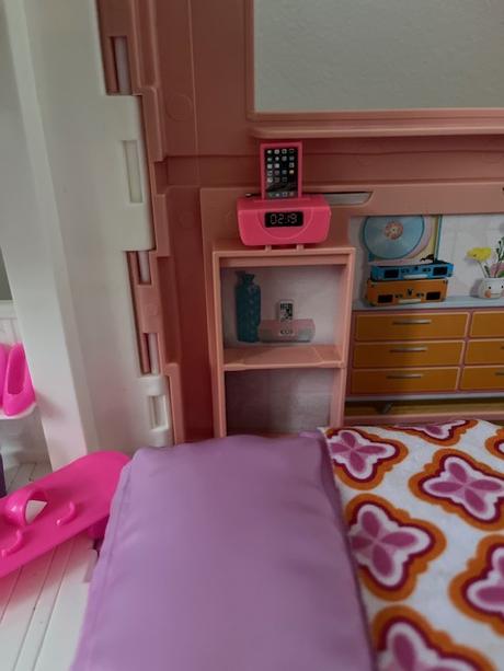 Barbie domček, auto, bazén, 