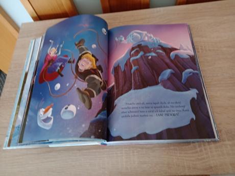 Kniha ladové kráľovstvo-filmove pribehy, 