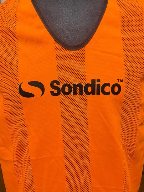 2x - rozlišovačky / rozlišovacie dresy,