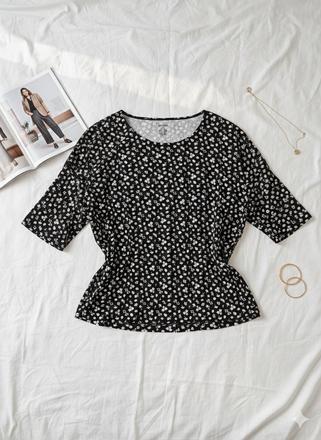 Čierne tričko s drobnými kvietkami, esmara,40