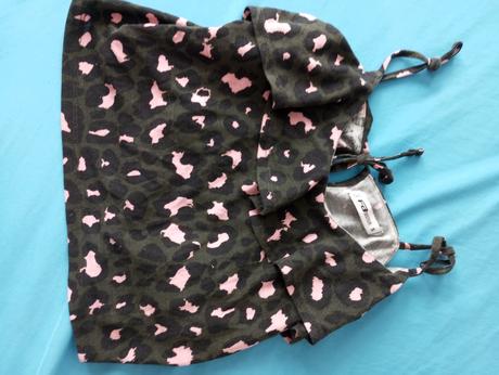 Crop top, fishbone,s