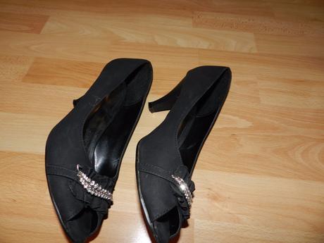 Cierne topanocky, 40