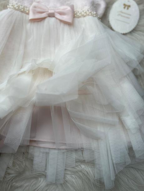 Šaty nové na 3 ročky, 