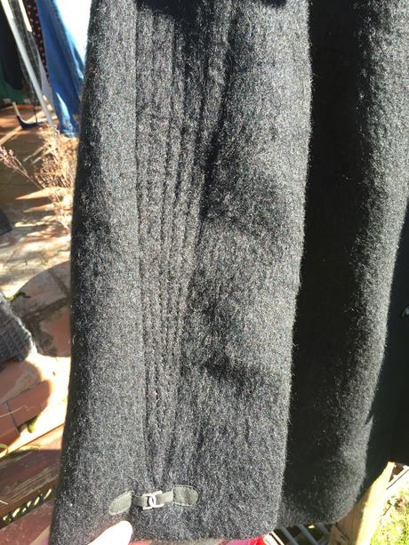 Čierny vlneny kabat, c&a