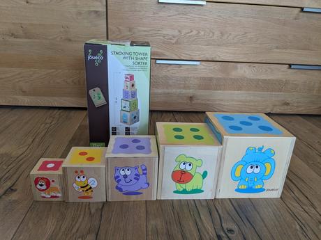 Drevená veža s vkladačkami jouéco,