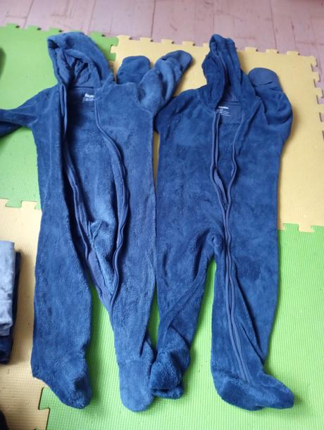 Balík oblečenia dvojičky chlapci, 86