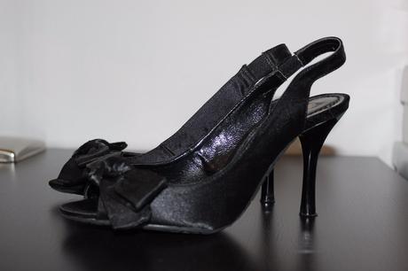 Čierne dámske lodičky s mašličkou, 36