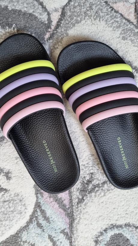 B3546 šľapky, reserved,30