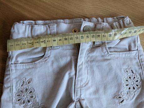 Kraťasy s výšivkou, h&m,98