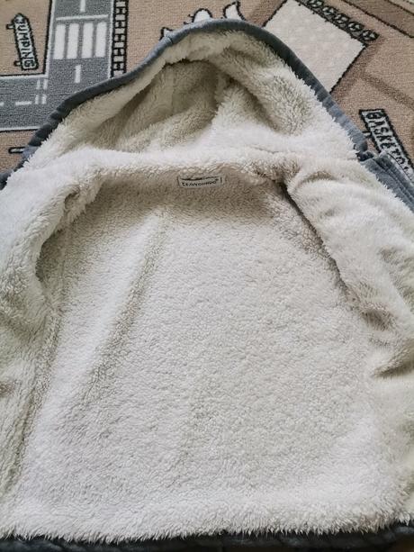 Prechodná bundička, 122