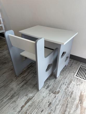 Detský stôl a stolička,