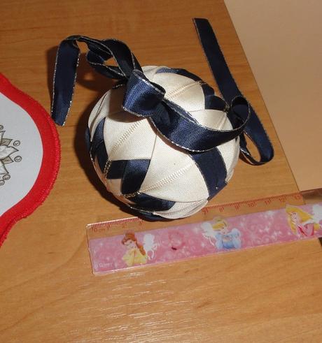 Vianočná patchwork gúľa,