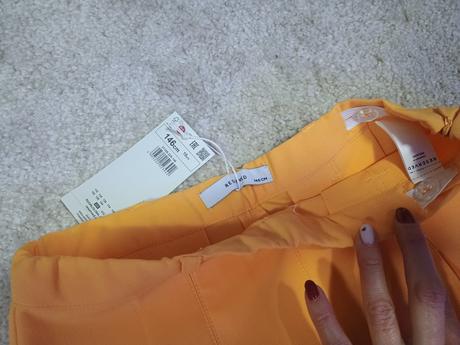 Žltá sukňa, reserved,146