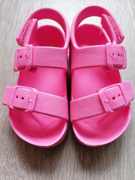 Ružové sandalky k vode, h&m,23