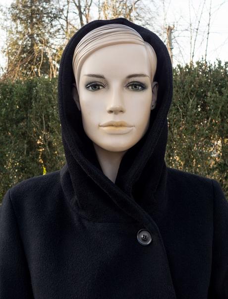 Teplý vlnený kabát s kapucňou, xl