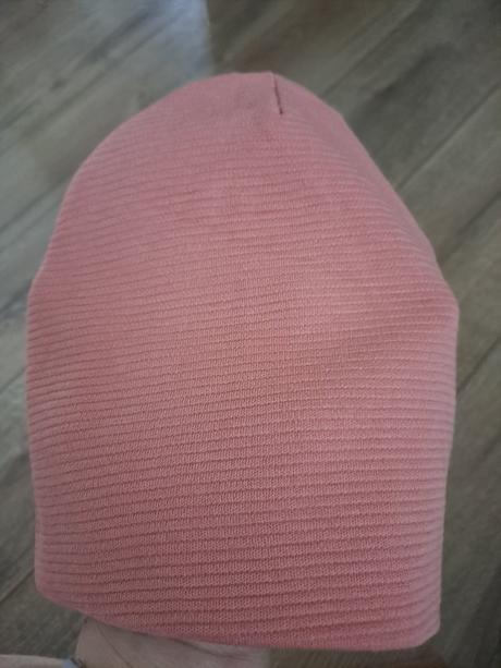 Jednofarebna čiapka, 86