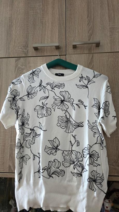 Pulovrik damsjy xl zn.c&a, c&a,xl