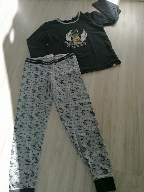 Pyžamo star wars 140/146, 140